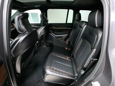 2022 Jeep Grand Cherokee Summit