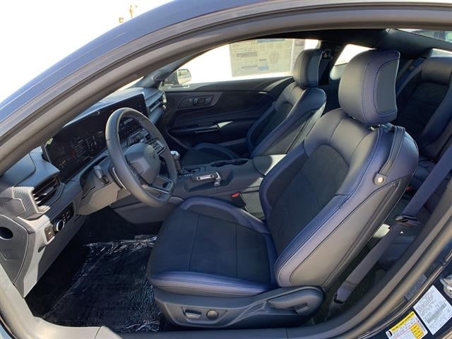 2025 Ford Mustang Dark Horse Fastback