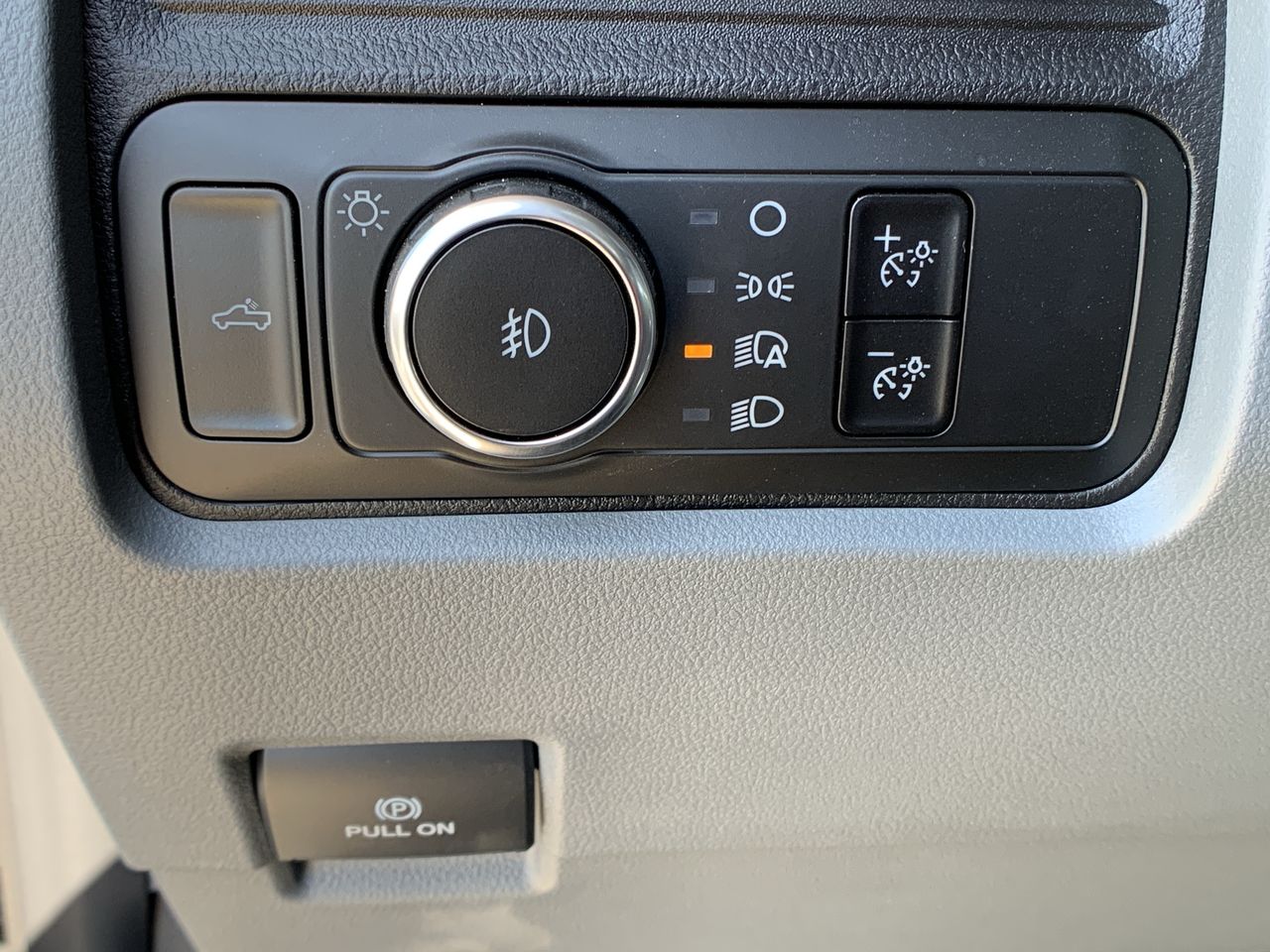 2026 Ford Super Duty F-250 SRW XL 2WD Reg Cab 8' Box