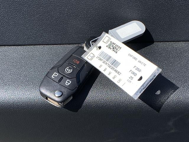 2025 Ford Super Duty F-350 SRW XL 2WD Reg Cab 145" WB 60" CA