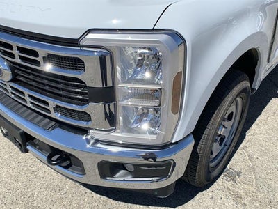 2025 Ford Super Duty F-350 SRW XL 2WD Reg Cab 145" WB 60" CA