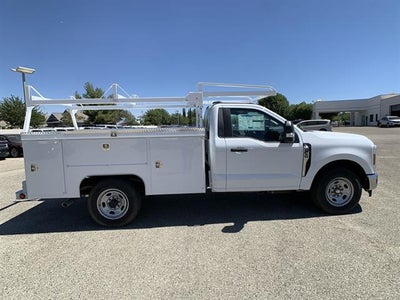 2025 Ford Super Duty F-350 SRW XL 2WD Reg Cab 145" WB 60" CA