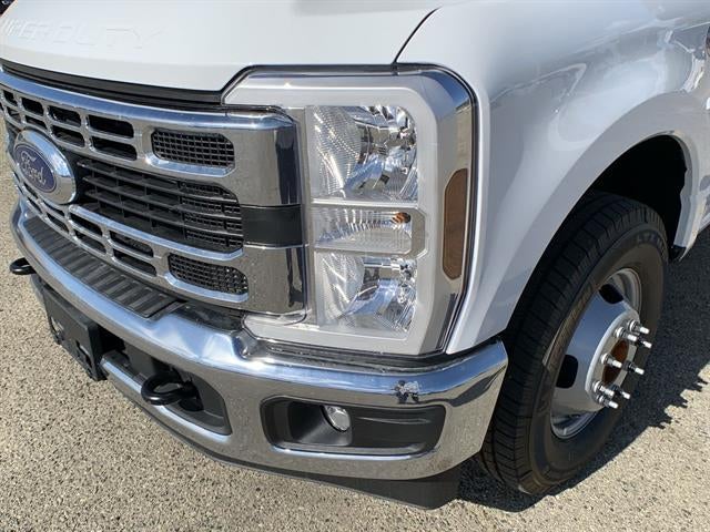 2025 Ford Super Duty F-350 DRW XL 2WD Reg Cab 169" WB 84" CA