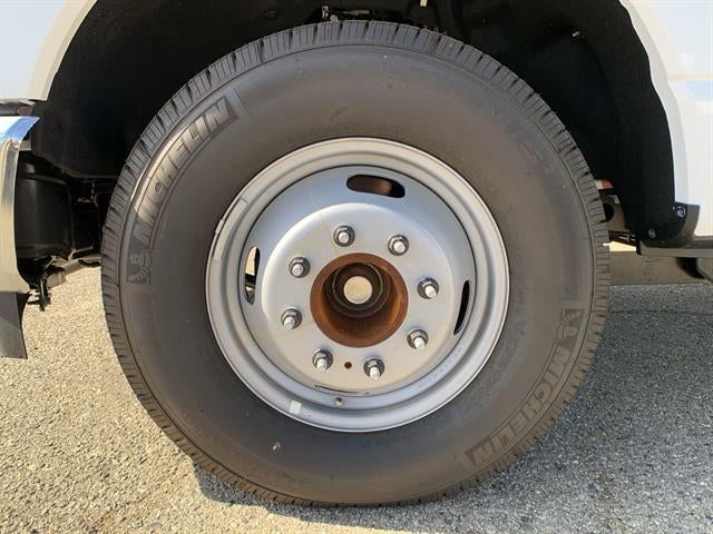 2025 Ford Super Duty F-350 DRW XL 2WD Reg Cab 169" WB 84" CA