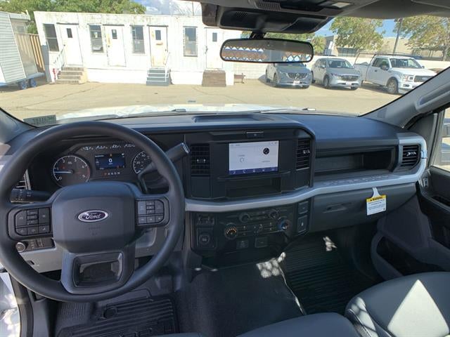 2025 Ford Super Duty F-350 DRW XL 2WD Reg Cab 169" WB 84" CA