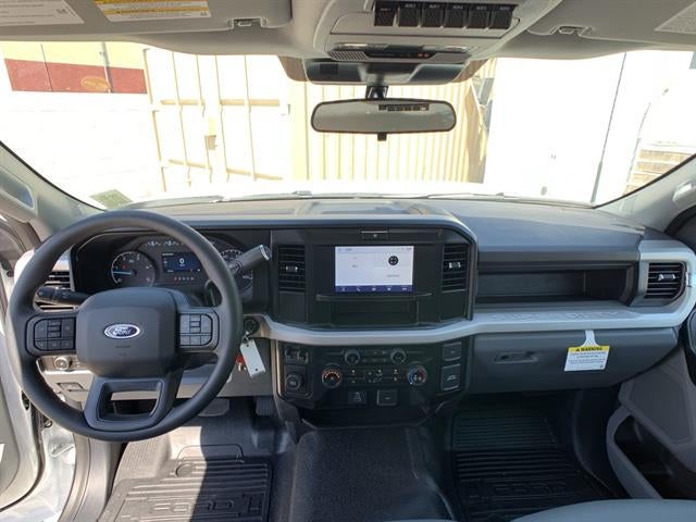 2025 Ford Super Duty F-350 DRW XL 2WD Reg Cab 169" WB 84" CA