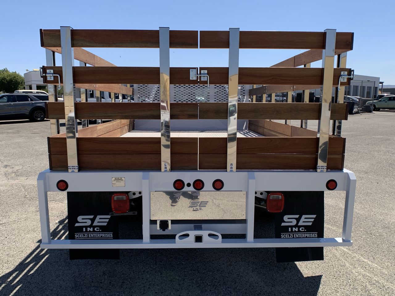 2025 Ford Super Duty F-350 DRW XL 2WD Reg Cab 169" WB 84" CA