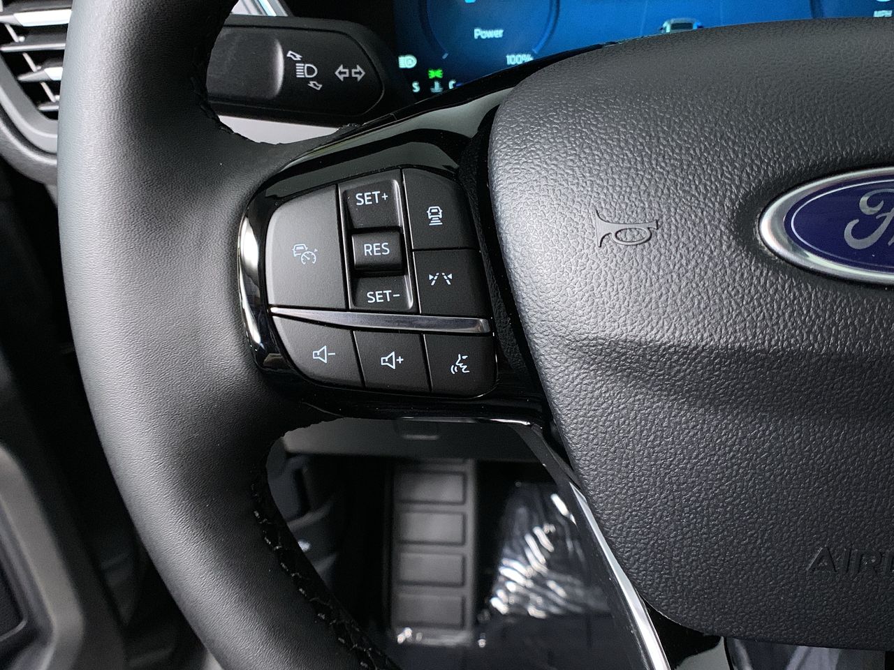 2025 Ford Escape PHEV FWD