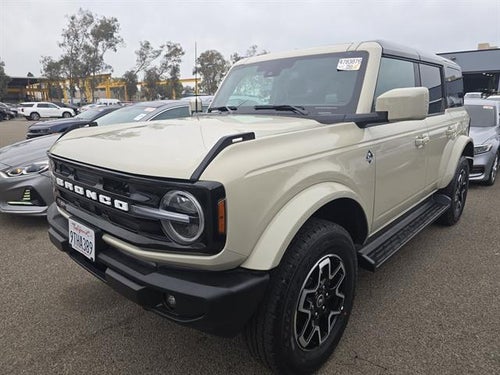 2025 Ford Bronco Outer Banks