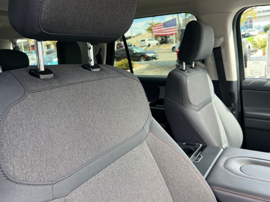 2025 Ford Expedition Max Active max