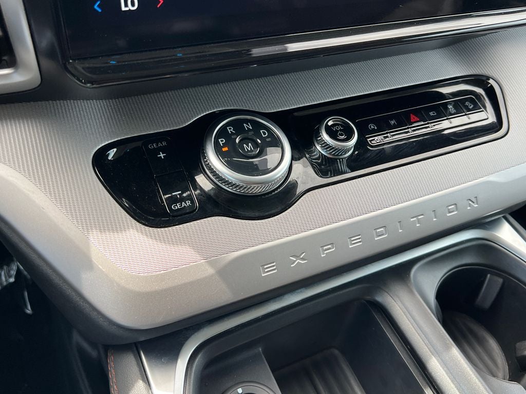 2025 Ford Expedition Max Active max