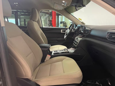 2024 Ford Explorer Base