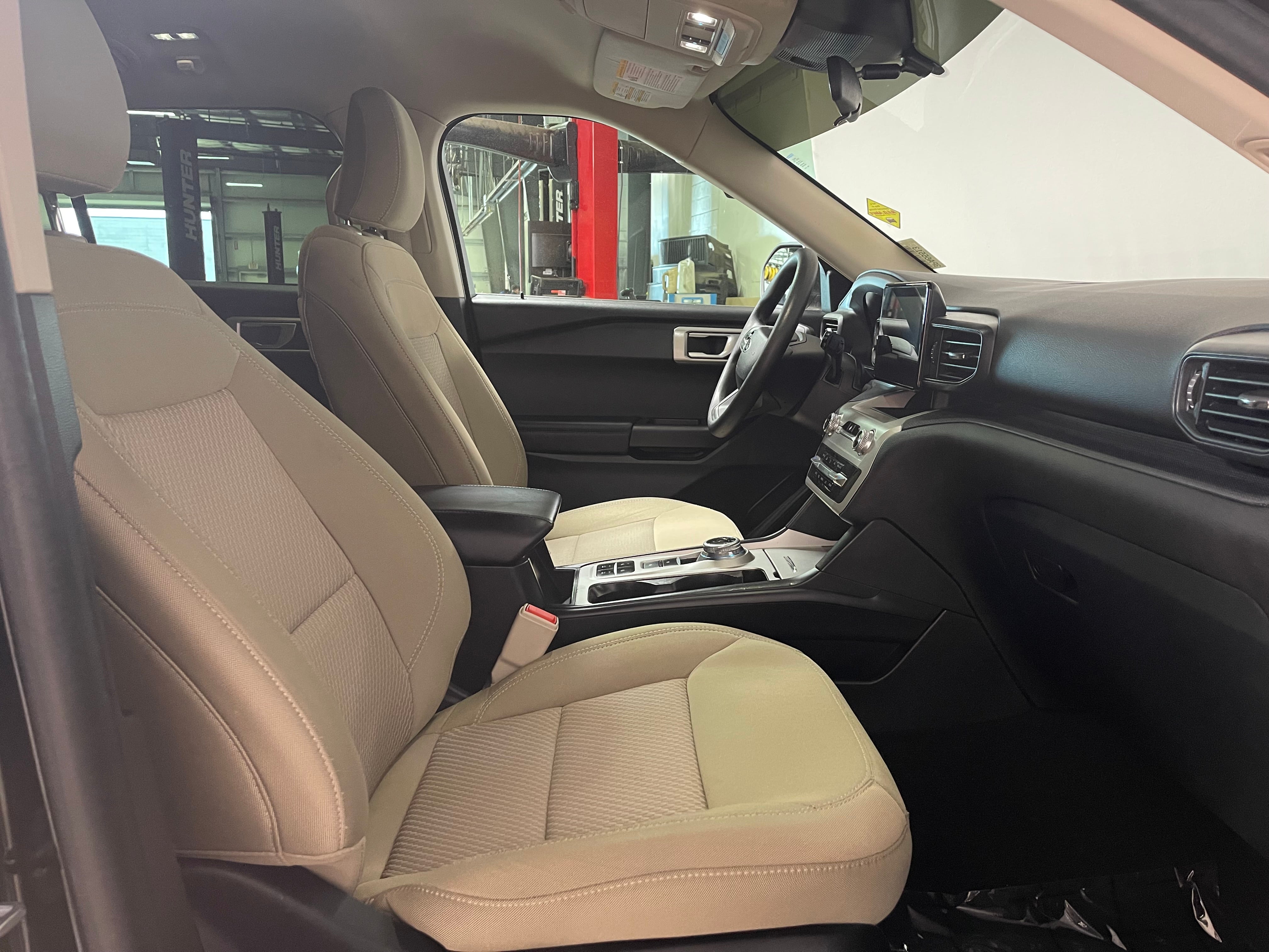 2024 Ford Explorer Base