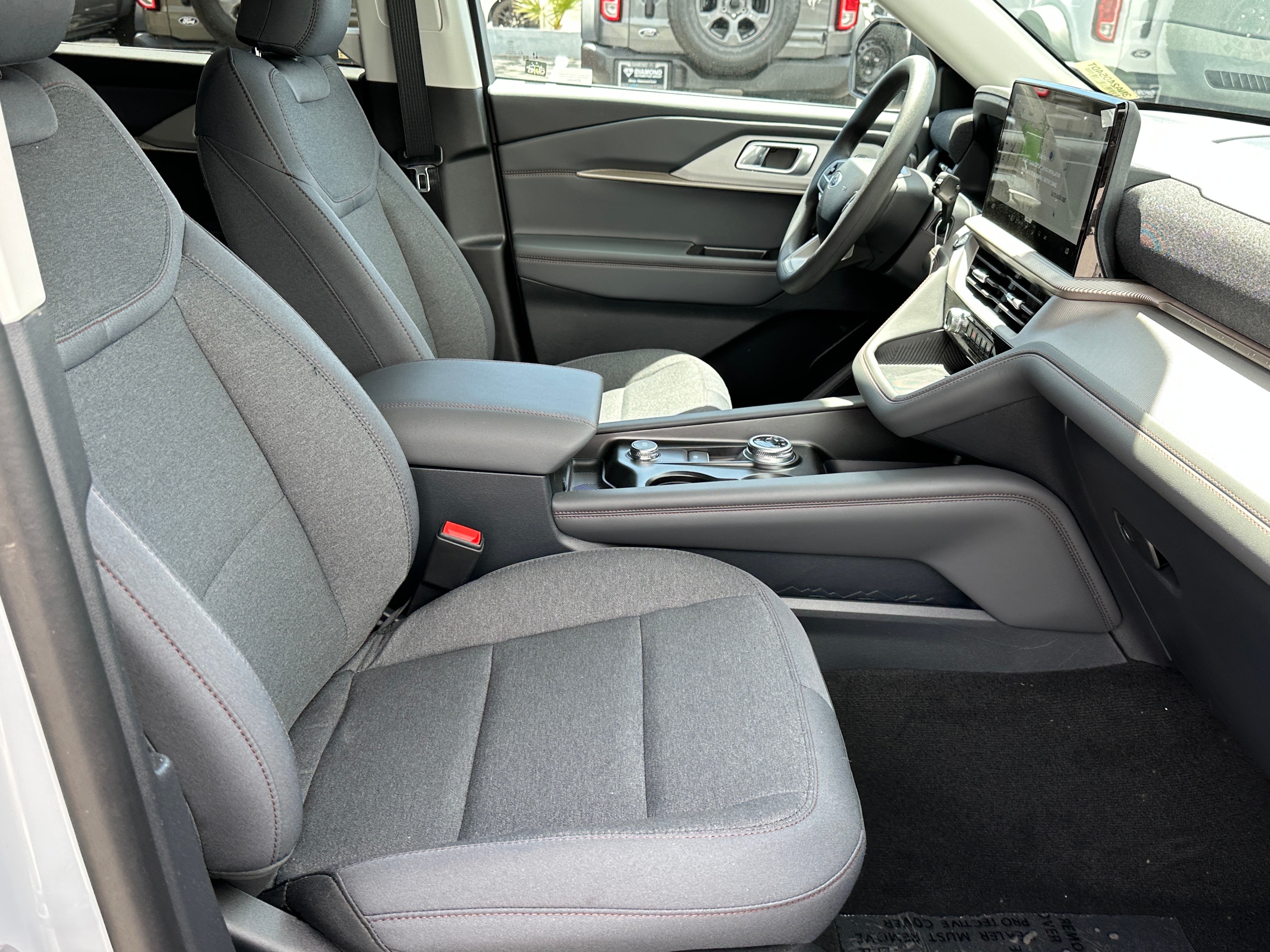 2026 Ford Explorer Active w/100A Pkg RWD