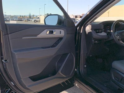 2026 Ford Explorer Active w/200A Pkg RWD