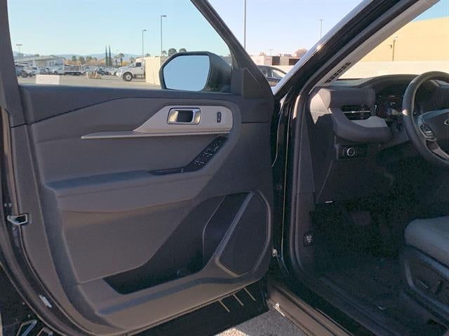 2026 Ford Explorer Active w/200A Pkg RWD