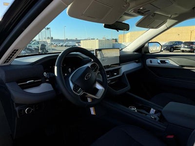 2026 Ford Explorer Active w/200A Pkg RWD