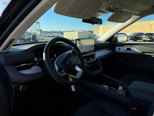 2026 Ford Explorer Active w/200A Pkg RWD