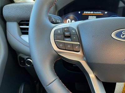 2026 Ford Explorer Active w/200A Pkg RWD