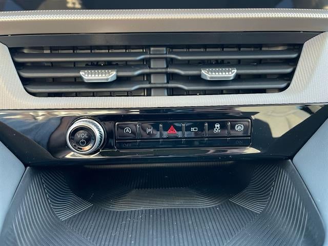 2026 Ford Explorer Active w/200A Pkg RWD