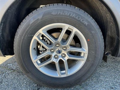 2026 Ford Explorer Active w/200A Pkg RWD