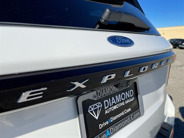2026 Ford Explorer Active w/200A Pkg RWD