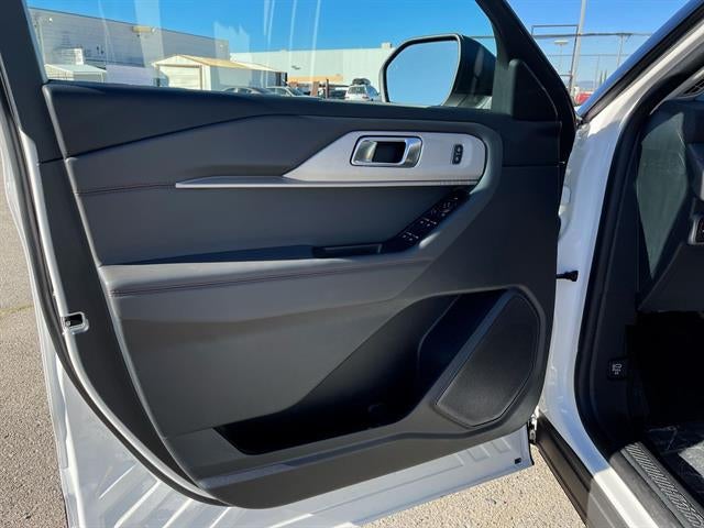 2026 Ford Explorer Active w/200A Pkg RWD