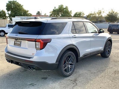 2026 Ford Explorer ST 4WD