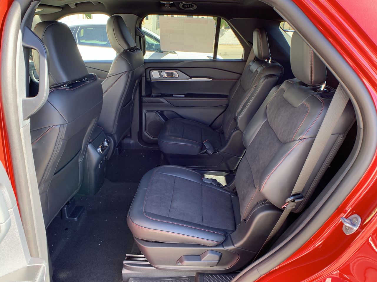 2026 Ford Explorer ST 4WD