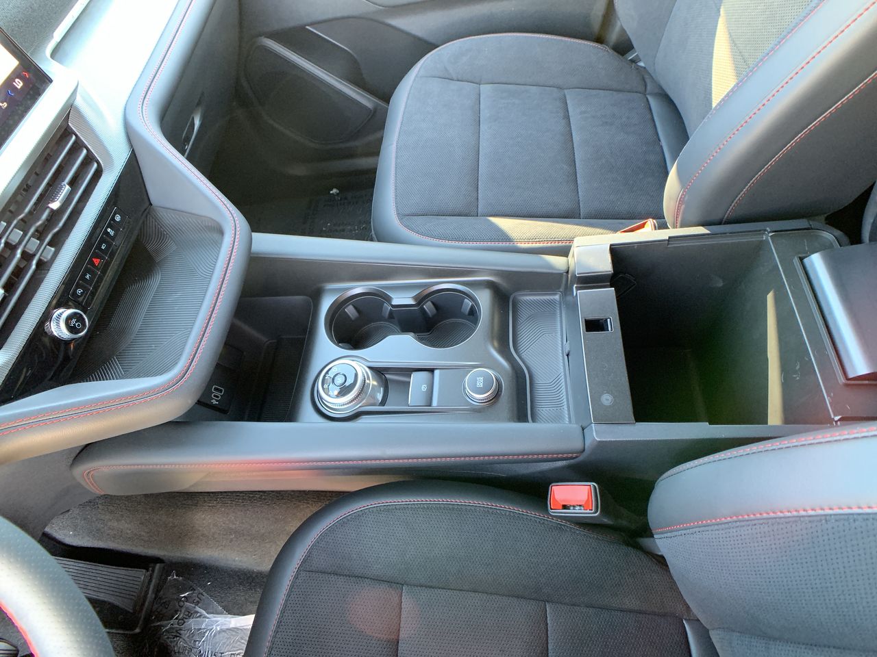 2026 Ford Explorer ST 4WD