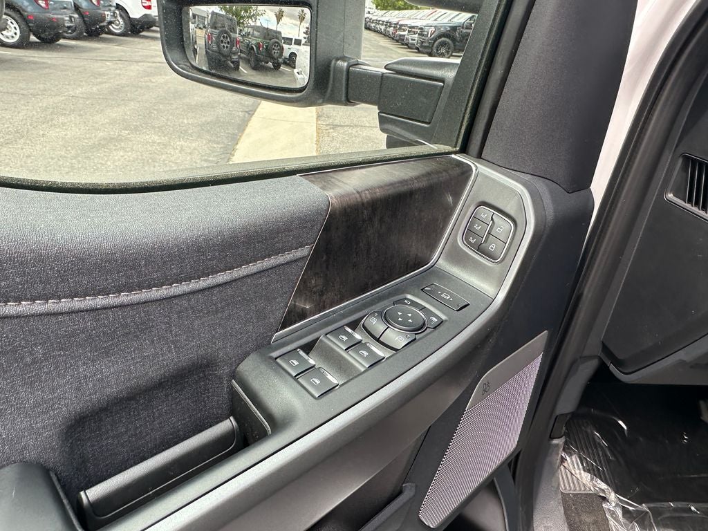 2026 Ford F-350SD Lariat DRW