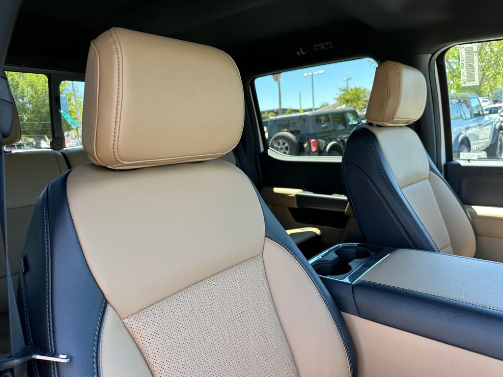2026 Ford F-450SD Lariat DRW