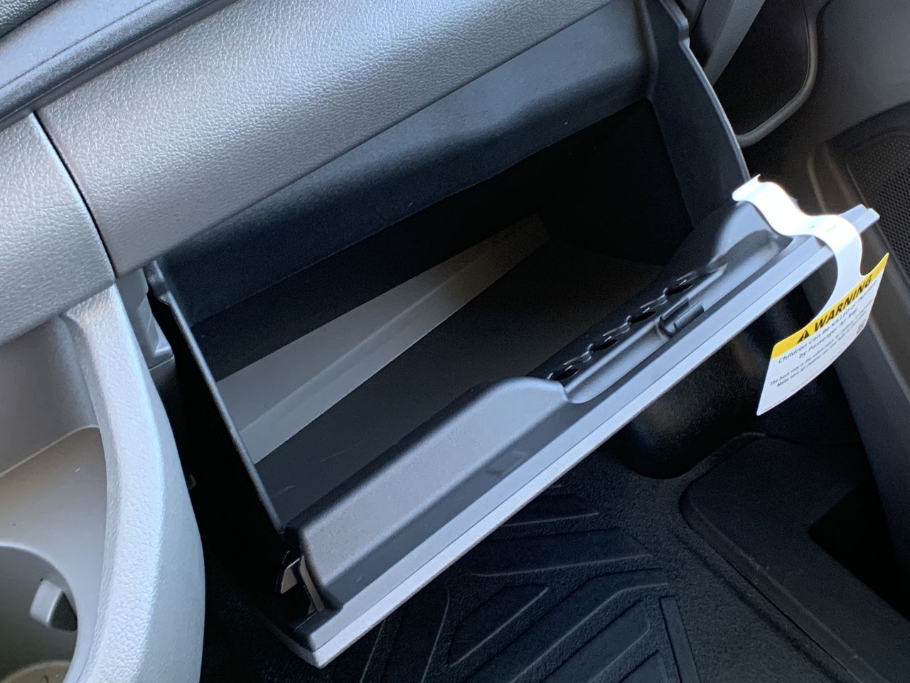 2026 Ford Transit Cargo Van T-250 148" Med Rf 9150 GVWR RWD