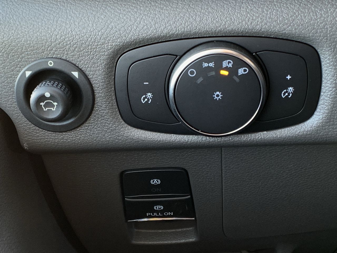 2026 Ford Transit Cargo Van T-250 148" Med Rf 9150 GVWR RWD