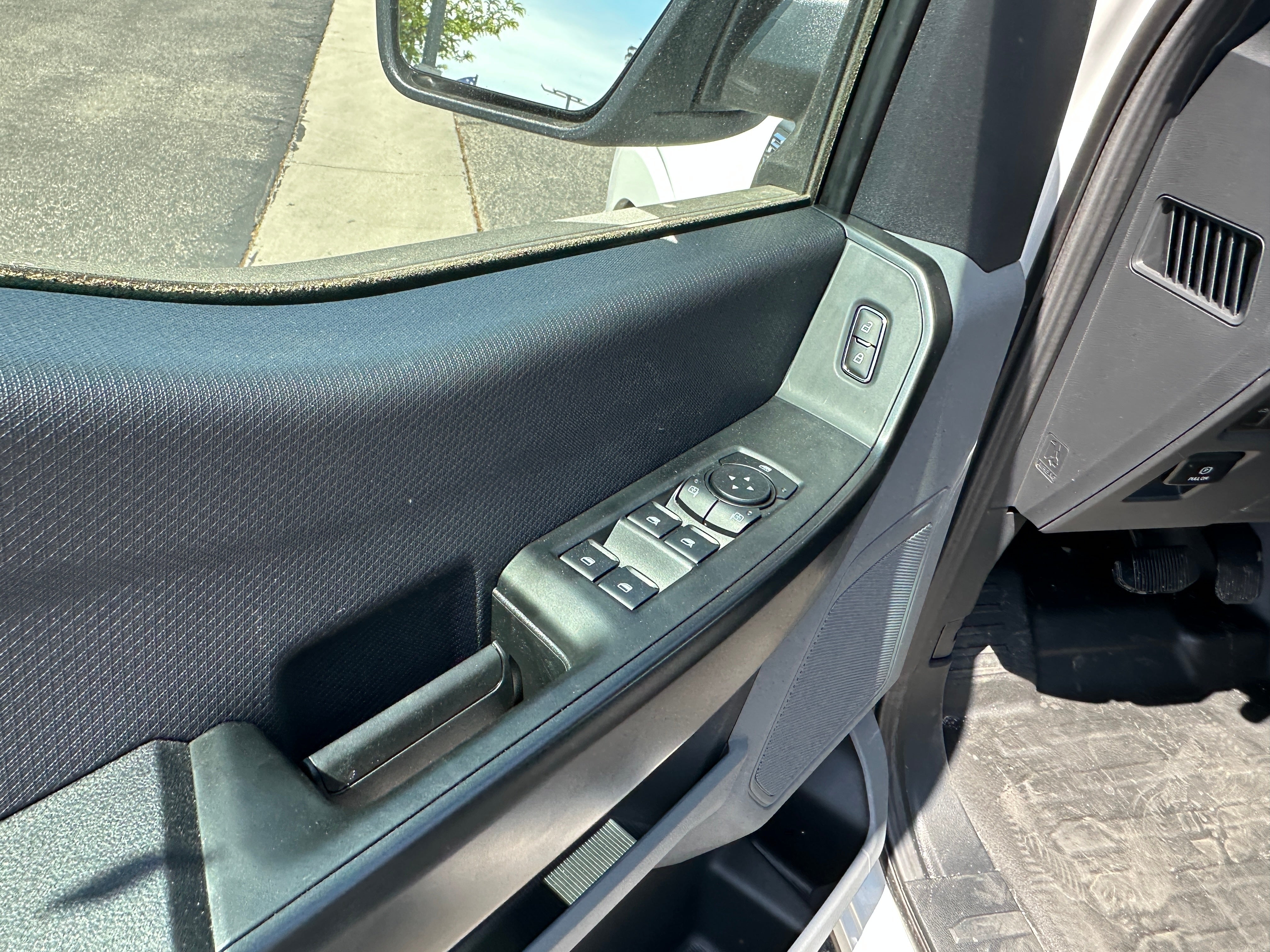 2026 Ford F-150 XL 4WD SuperCrew 5.5' Box