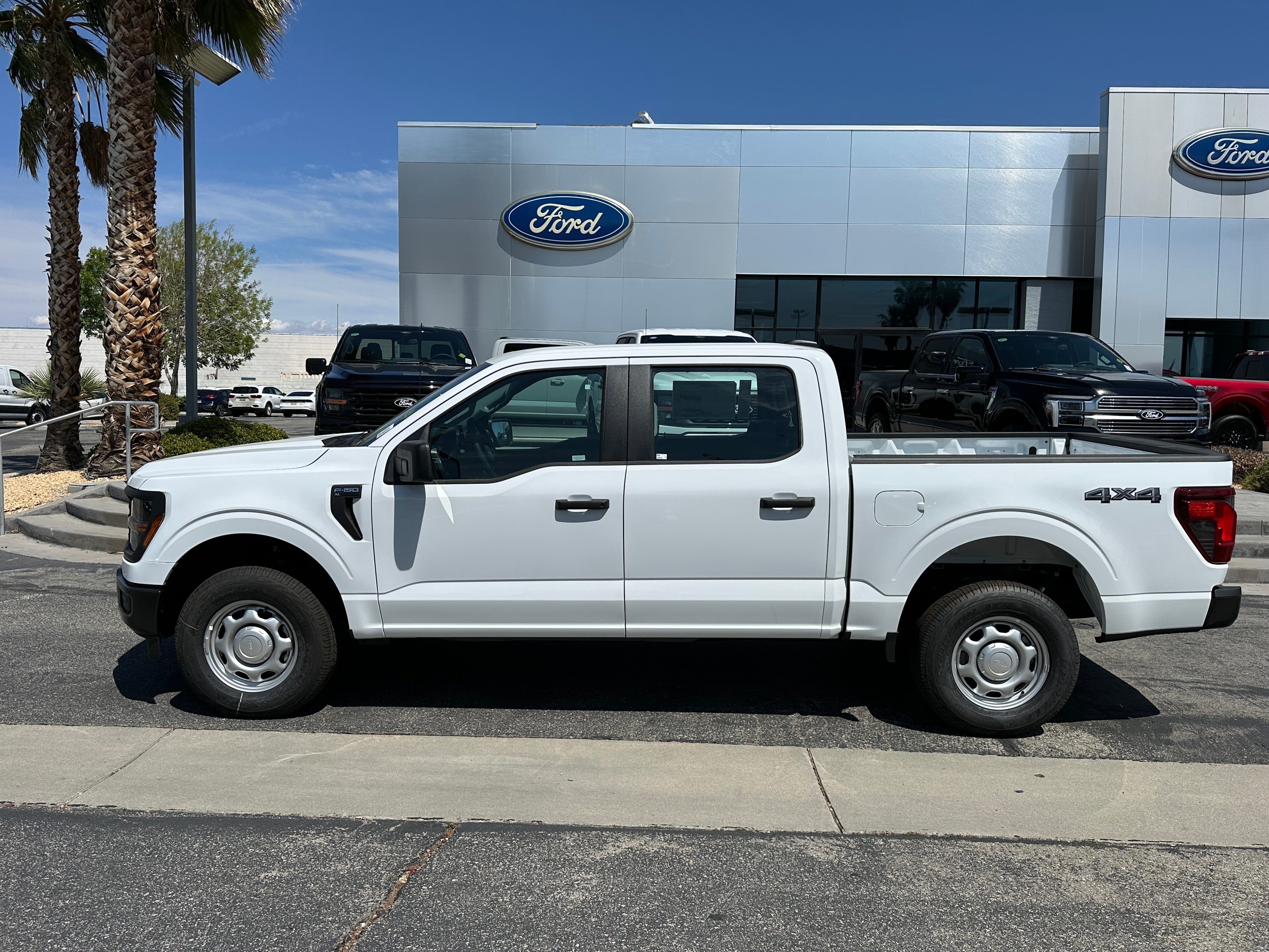 2026 Ford F-150 XL 4WD SuperCrew 5.5' Box