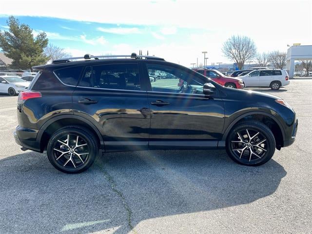 2017 Toyota RAV4 SE