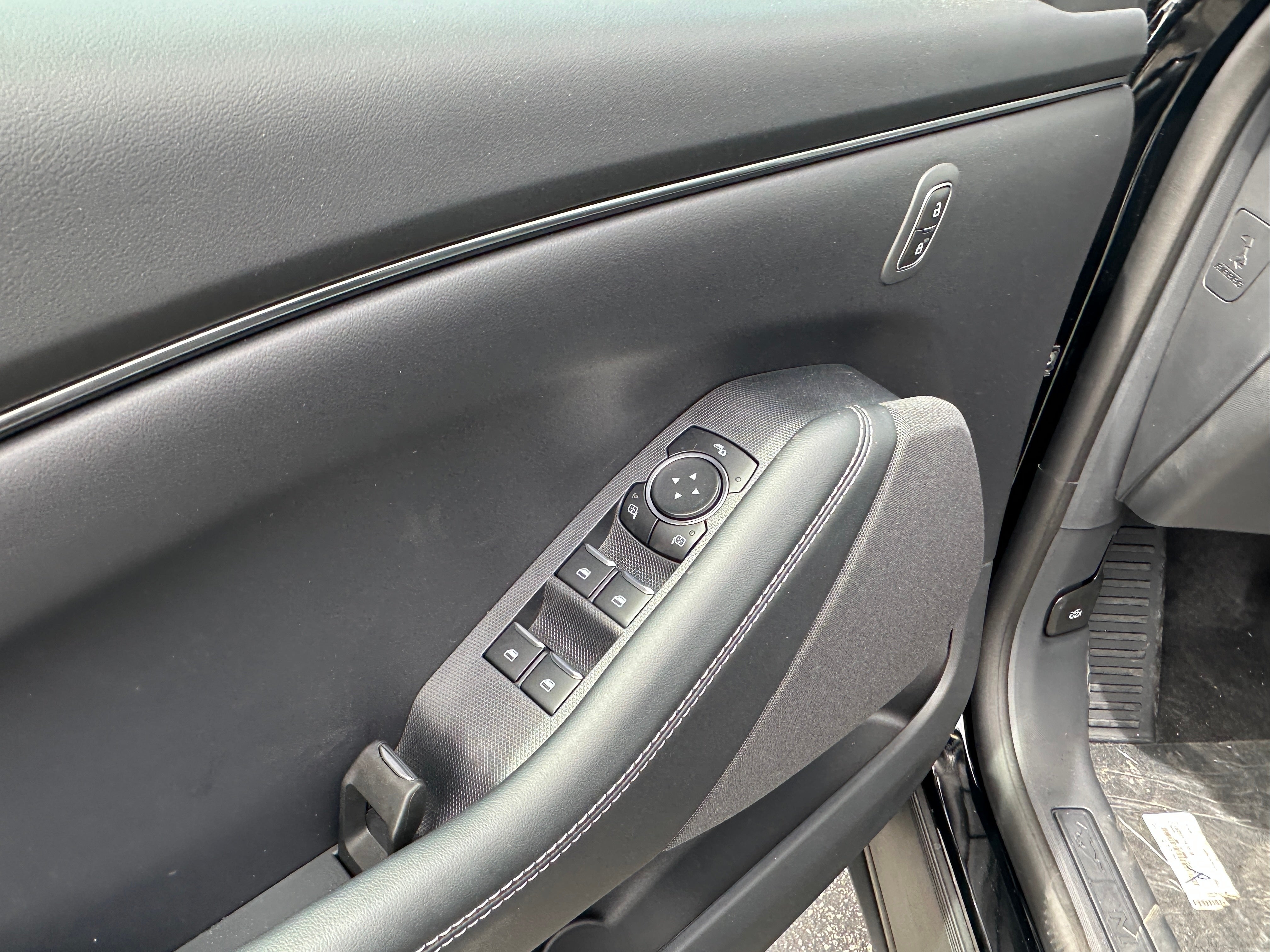 2026 Ford Mustang Mach-E Select RWD