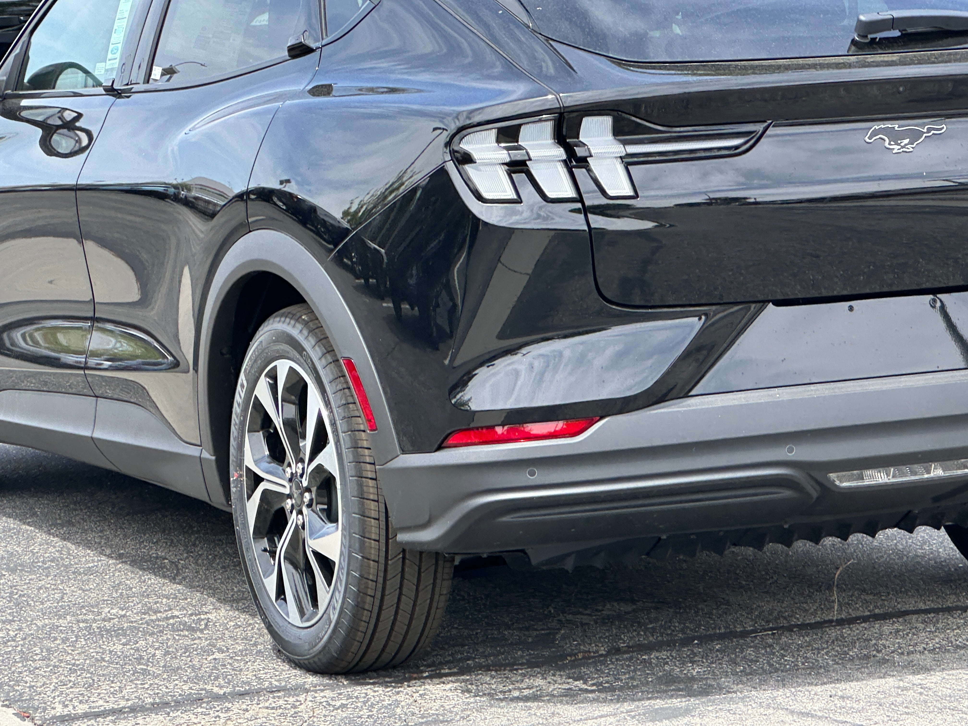 2026 Ford Mustang Mach-E Select RWD