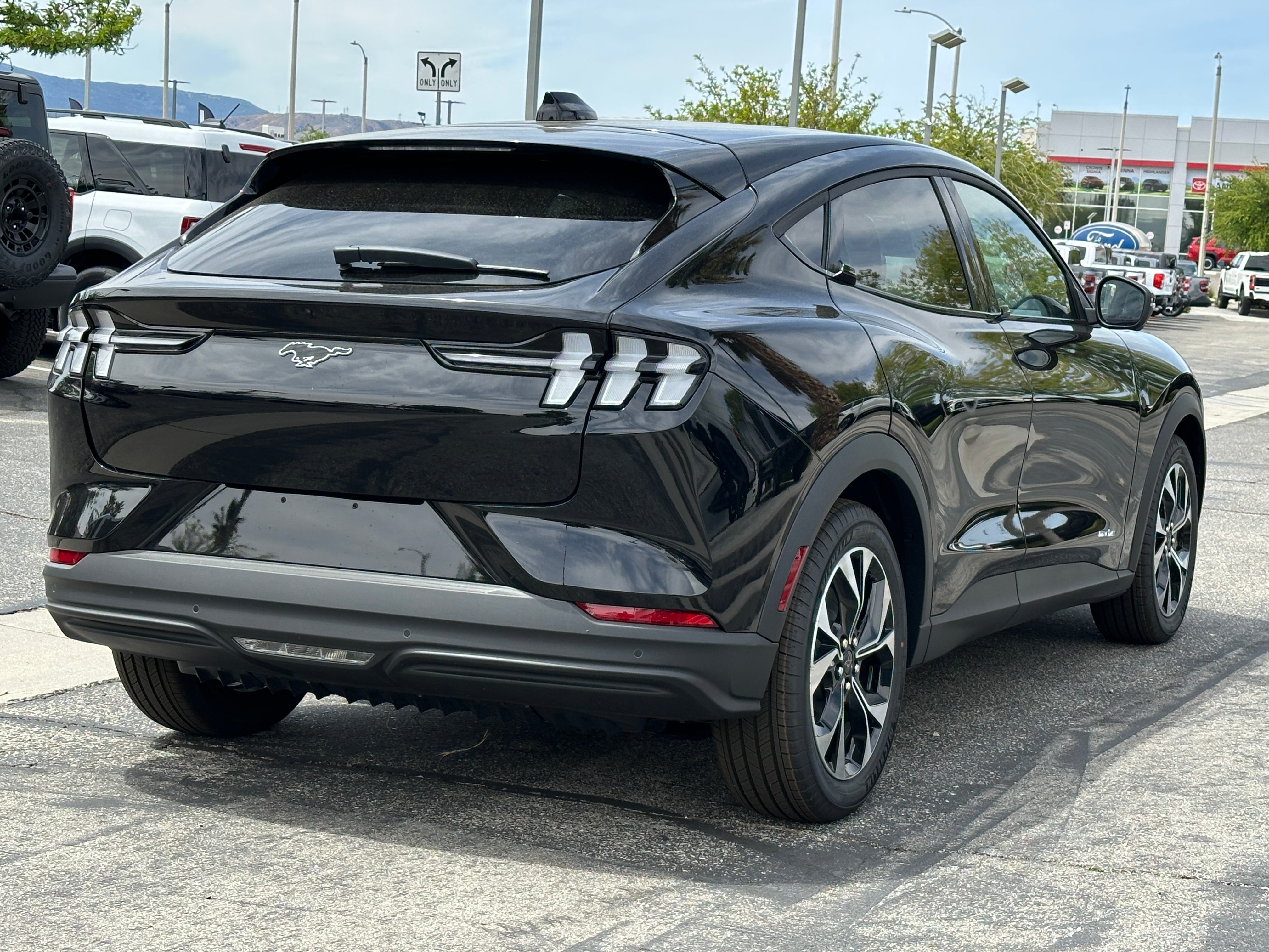 2026 Ford Mustang Mach-E Select RWD