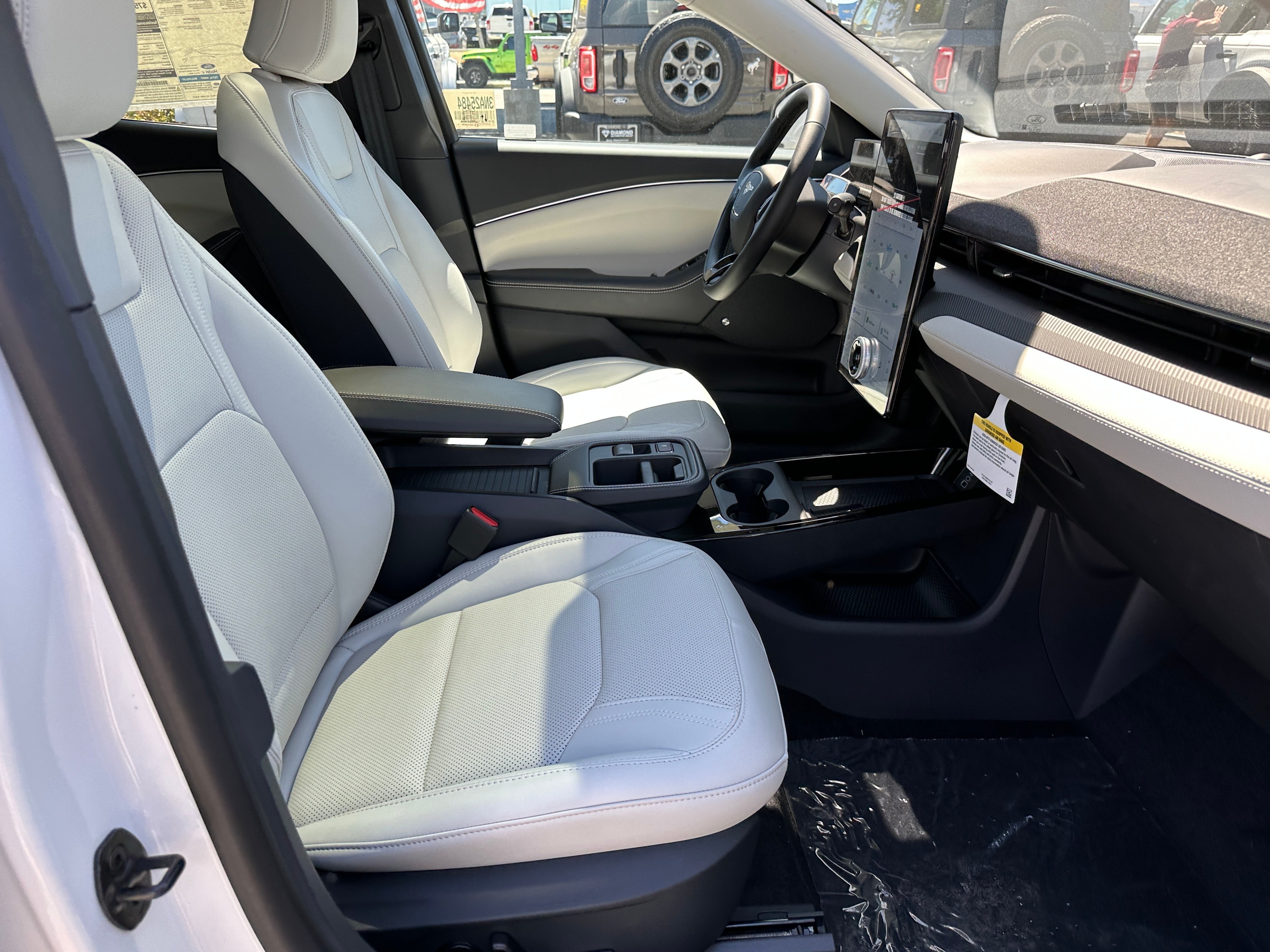 2025 Ford Mustang Mach-E Premium RWD