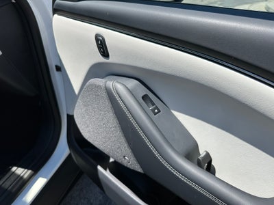 2025 Ford Mustang Mach-E Premium RWD