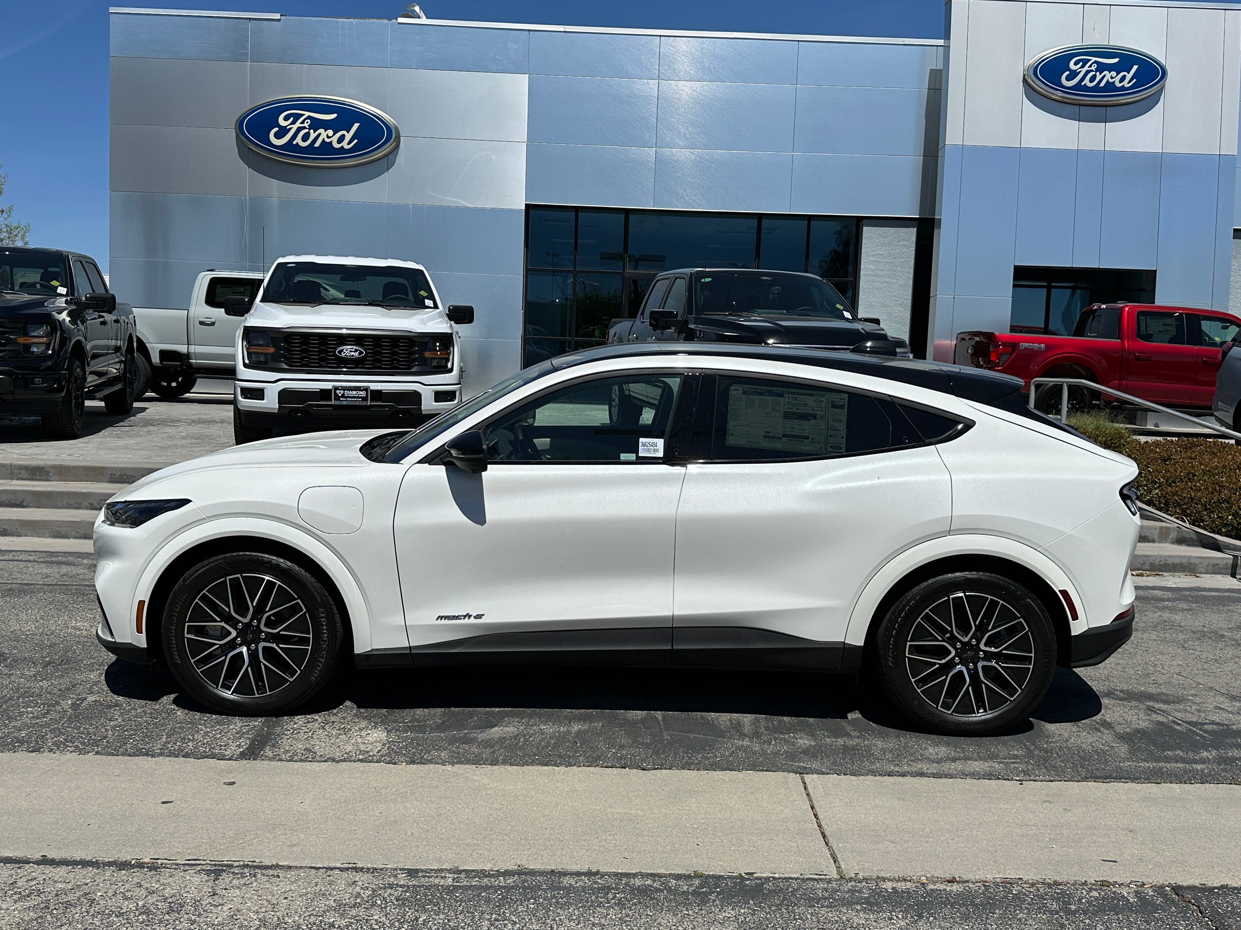 2025 Ford Mustang Mach-E Premium RWD