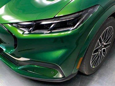 2025 Ford Mustang Mach-E Premium RWD