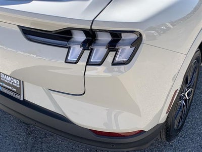 2025 Ford Mustang Mach-E Premium RWD