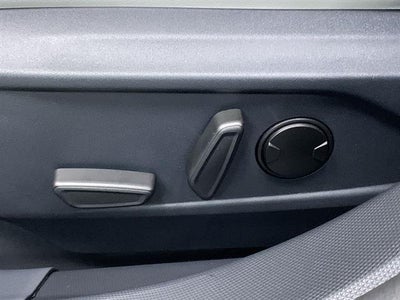 2025 Ford Mustang Mach-E Premium RWD