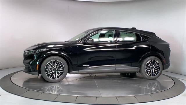 2025 Ford Mustang Mach-E Premium RWD