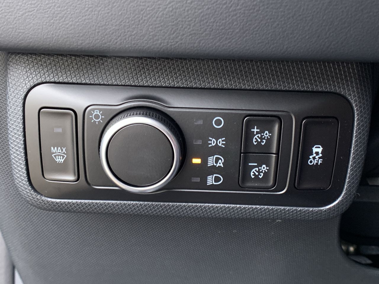 2025 Ford Mustang Mach-E Premium RWD