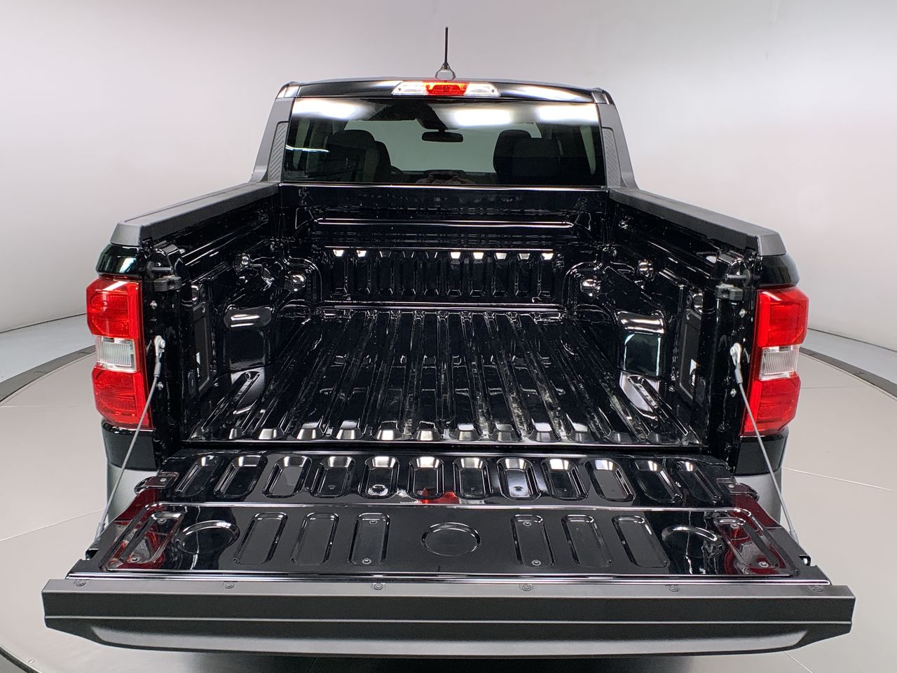 2025 Ford Maverick XL FWD SuperCrew