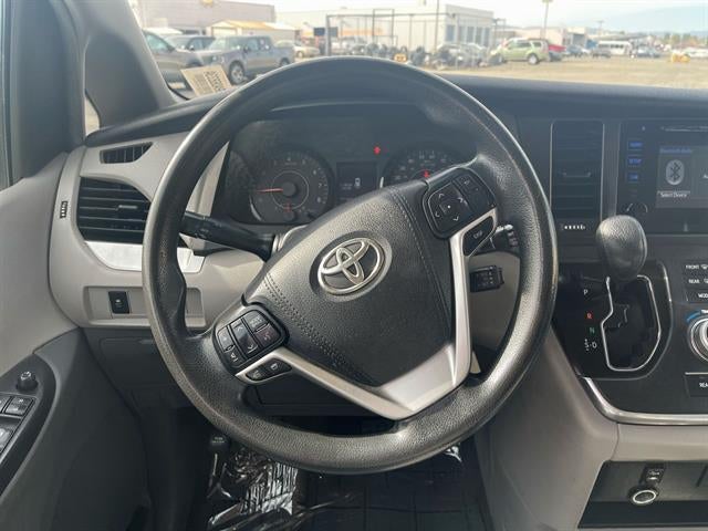2017 Toyota Sienna L